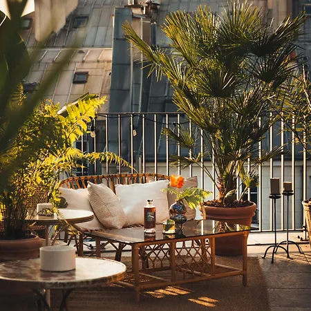 Hotell Drawing Paris