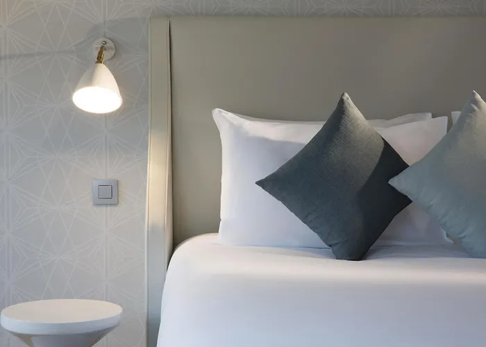 Drawing Hotel Parijs