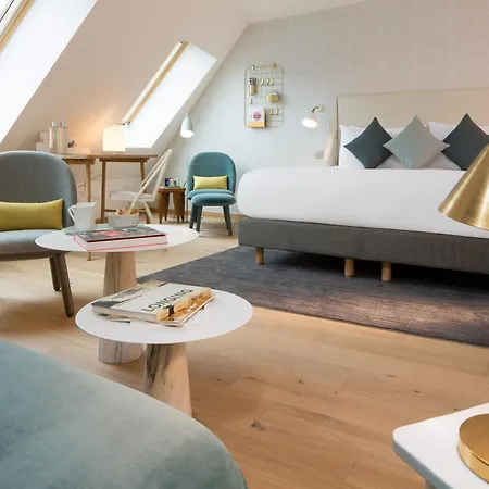 ドローイング ホテル 4*