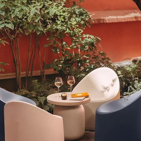 ホテル ドローイング